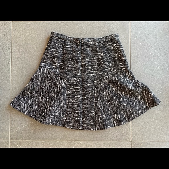J Crew Fitted Flair Black/White Tweed Skirt, size 0 - Picture 2 of 7